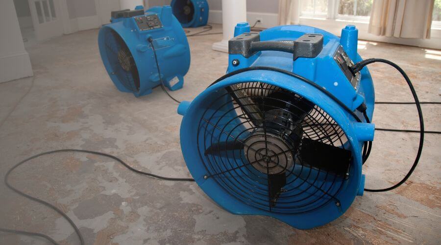 Why choose water damage restoration service for burst pipe water damage in New Yorke